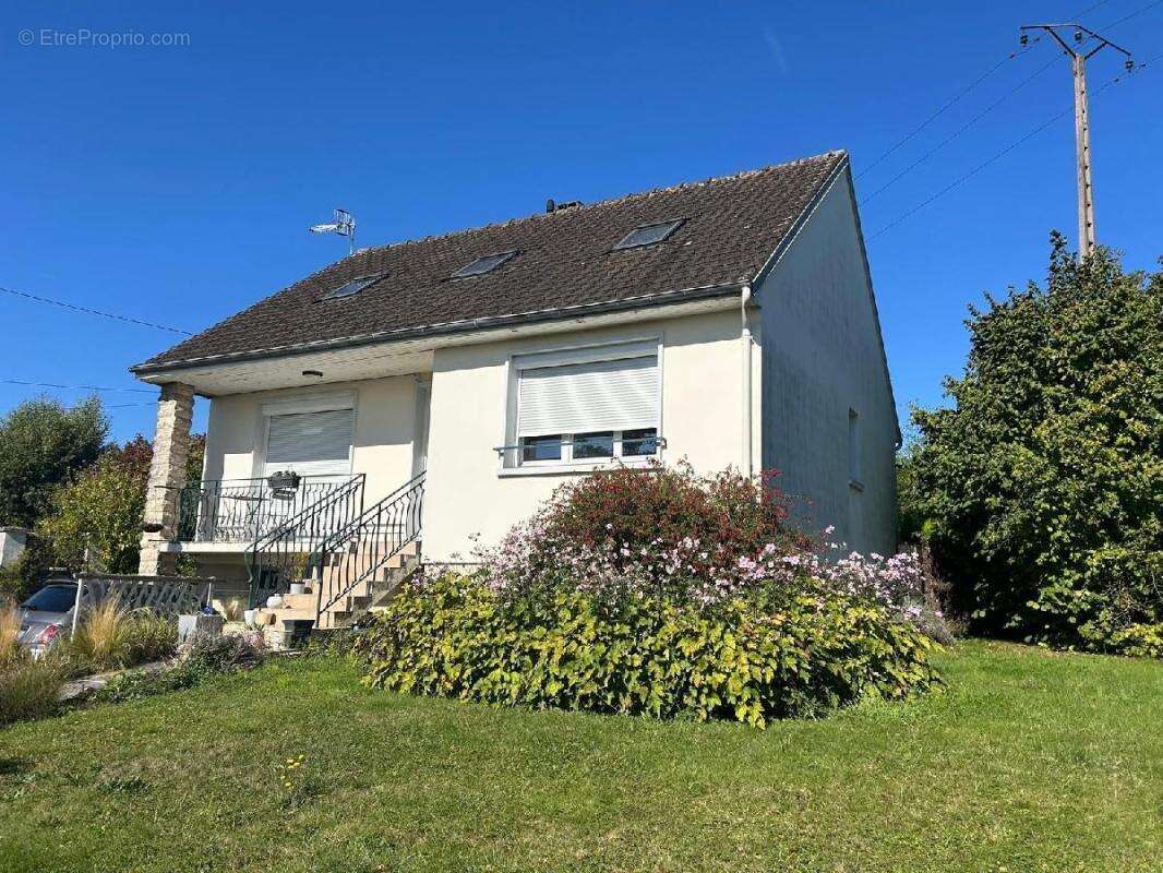 Maison 118 m² à Crouy  - photo 2