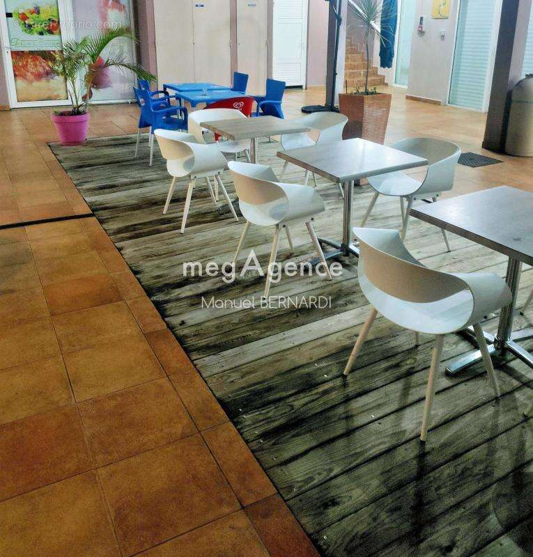 Commerce à SAINT-FRANCOIS