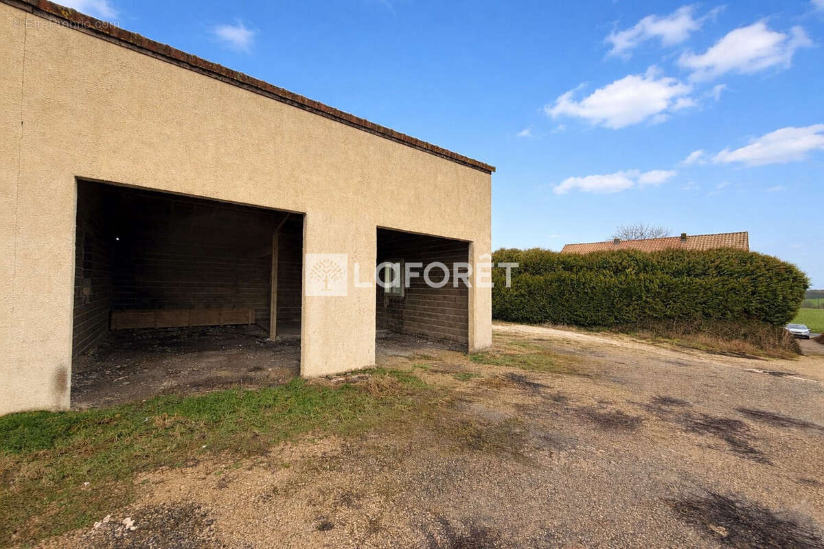 Maison à SOMME-BIONNE