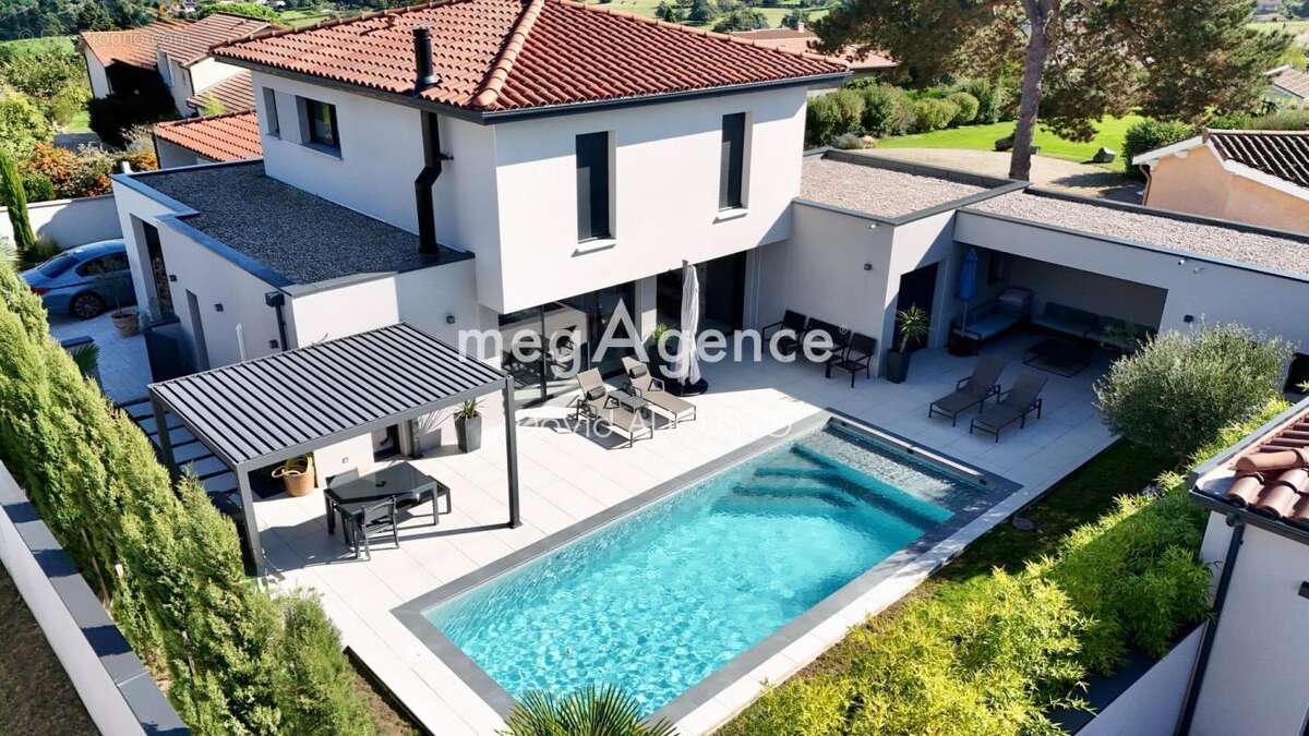 Maison à LENTILLY