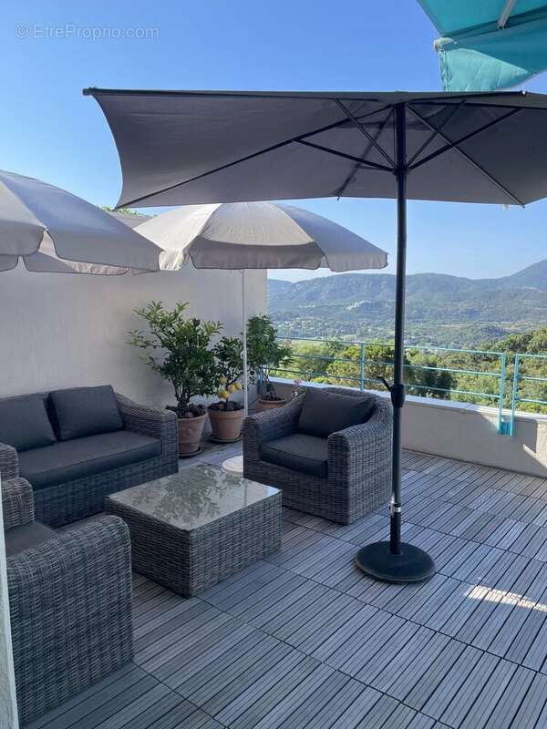 Appartement à MANDELIEU-LA-NAPOULE