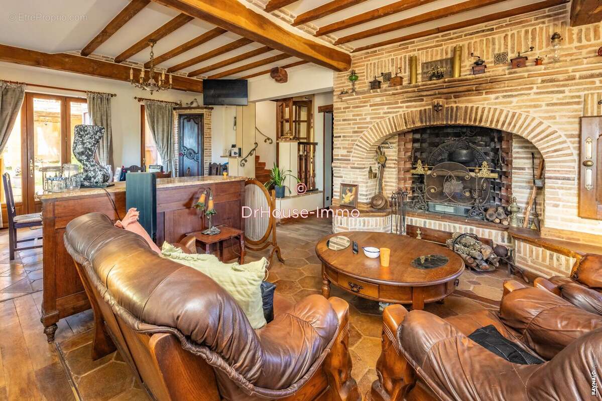 Maison 260 m² à Puybegon  - photo 24