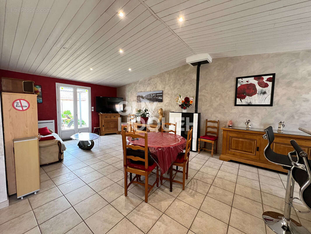 Maison à SAINT-HILAIRE-DE-RIEZ