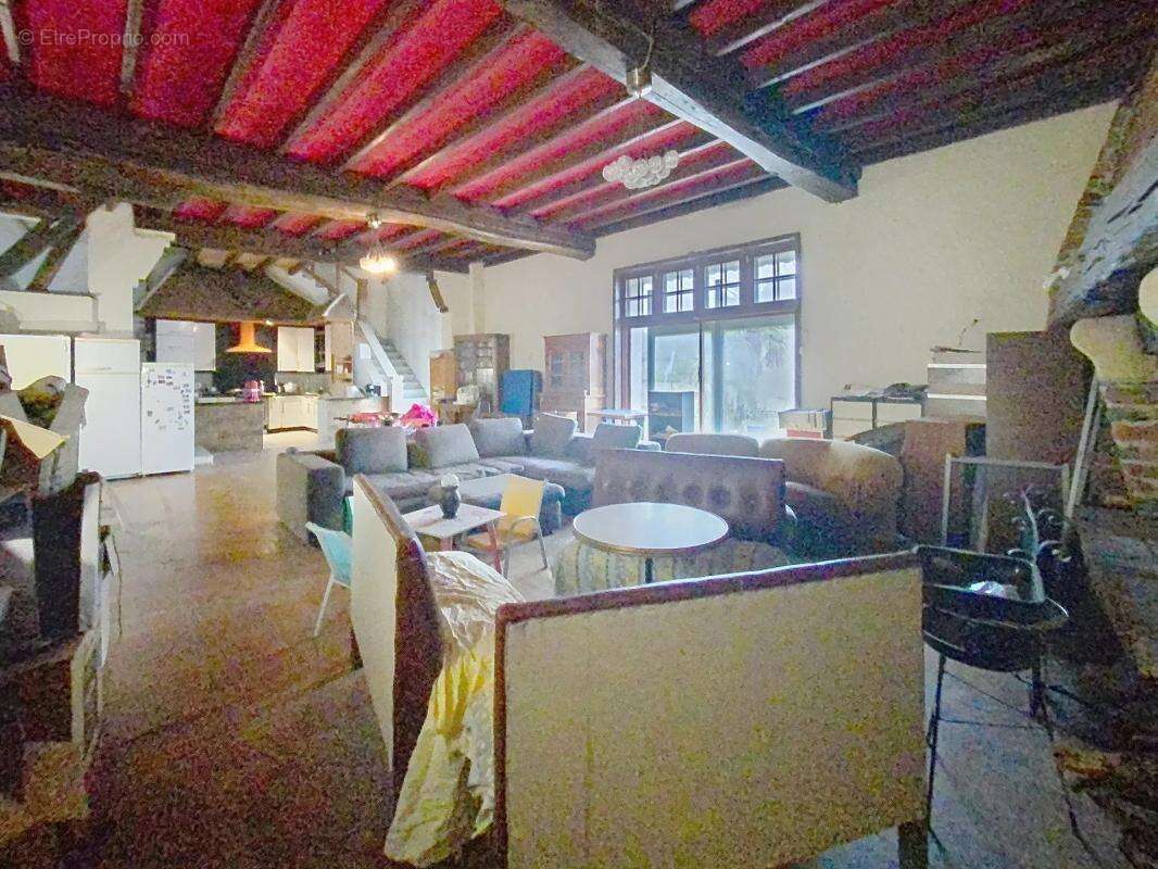 Maison à MELZ-SUR-SEINE