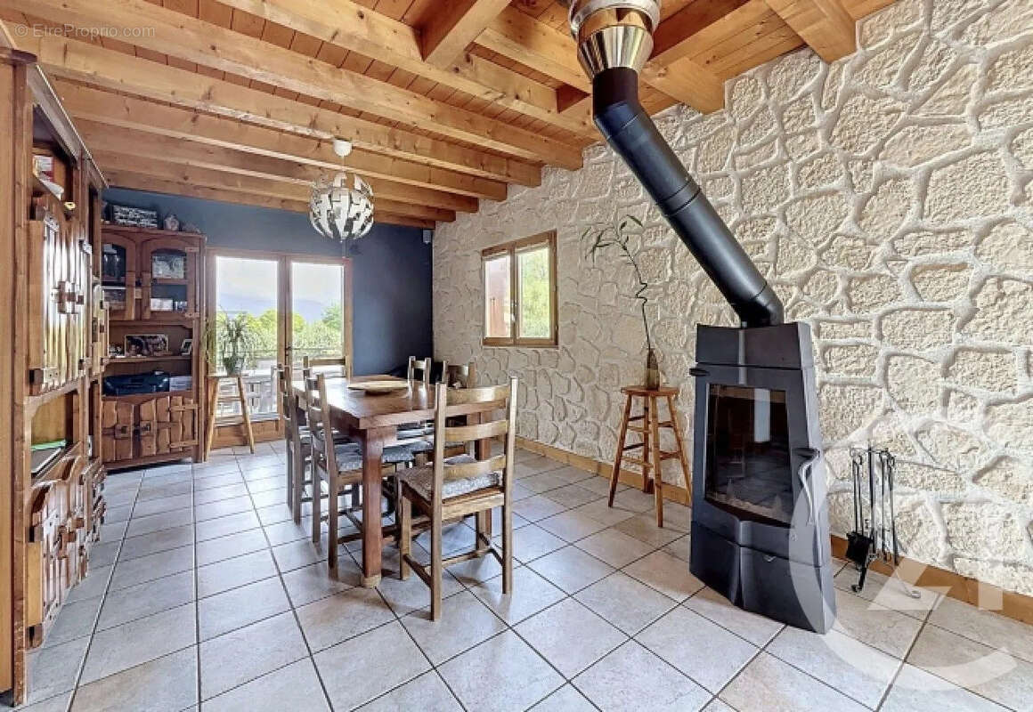 Maison à TANINGES