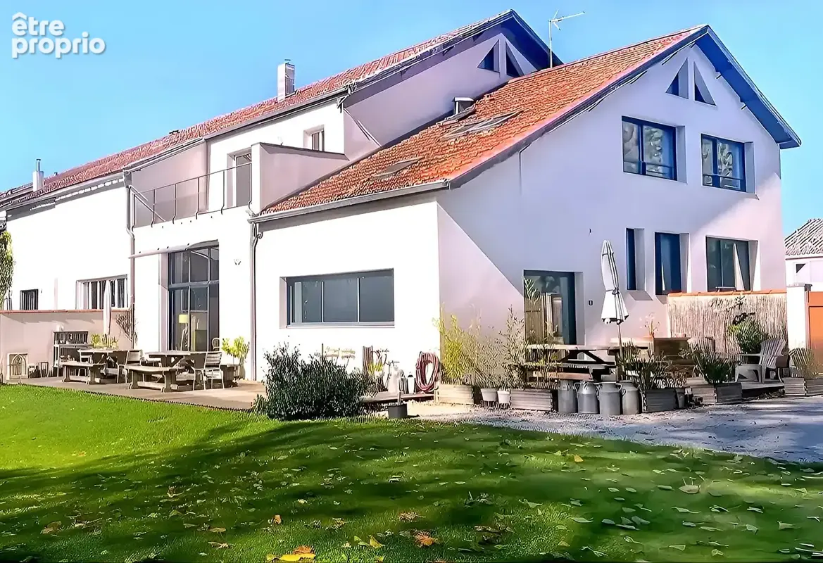 Photo Maison à Verines au prix de 675 000€