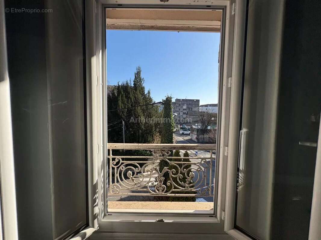Appartement à SAINT-MARTIN-D'HERES