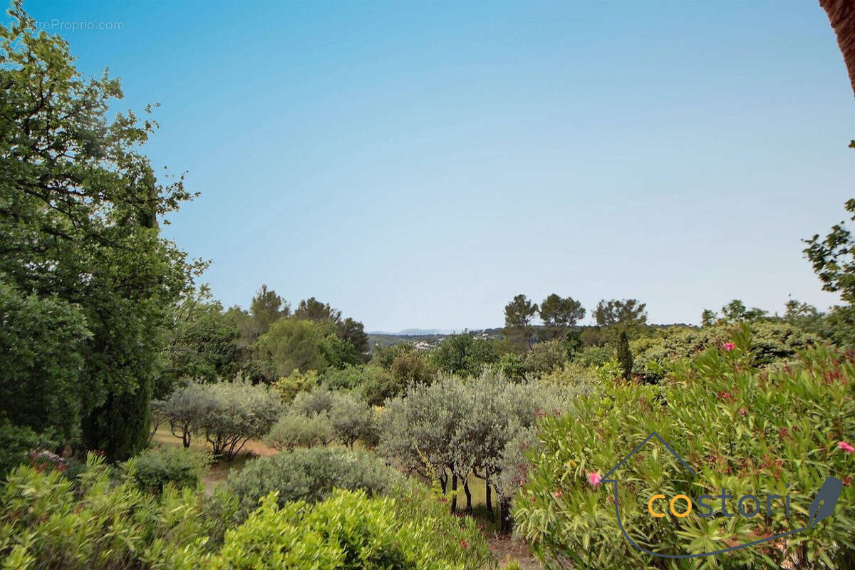 Maison à TRANS-EN-PROVENCE