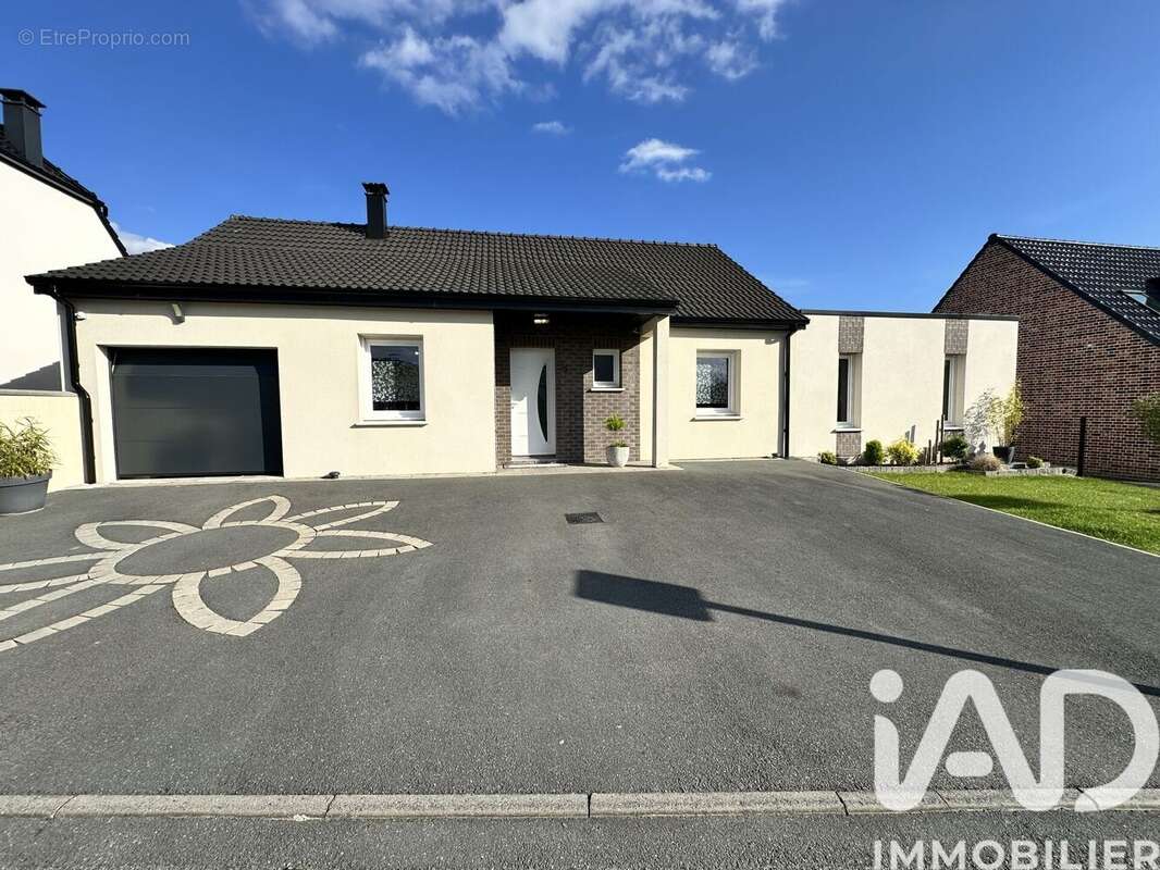 Photo 2 - Maison à LAPUGNOY