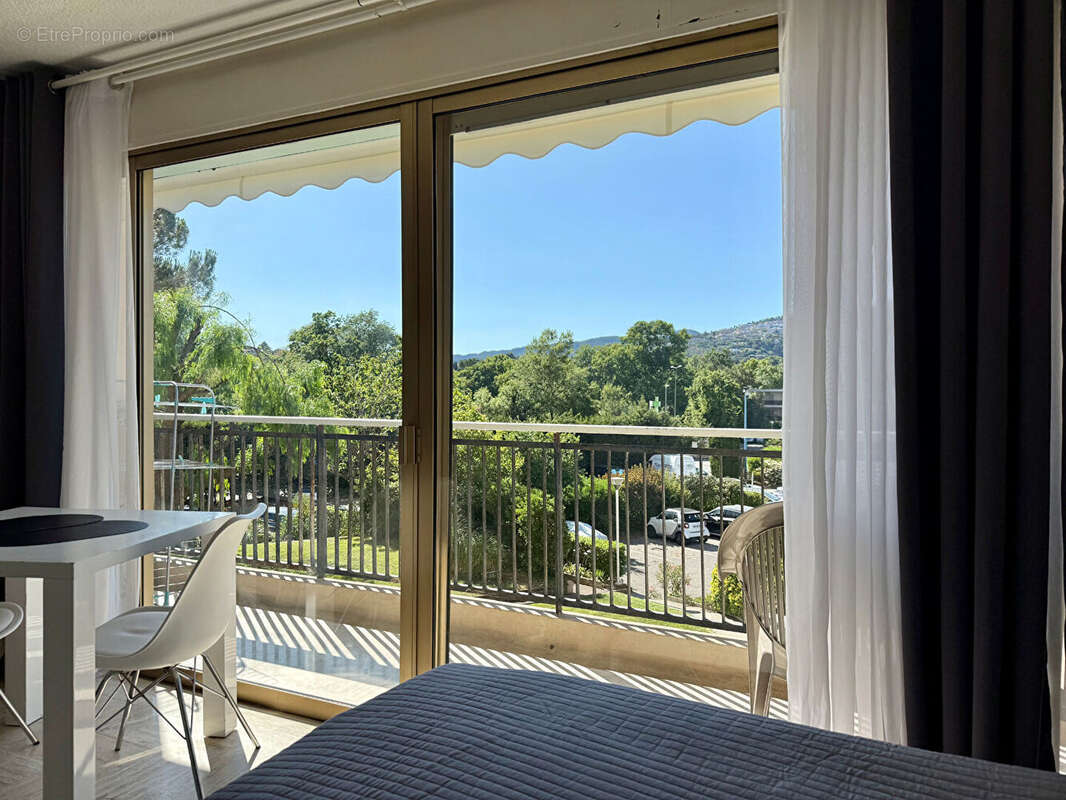 Appartement à MANDELIEU-LA-NAPOULE