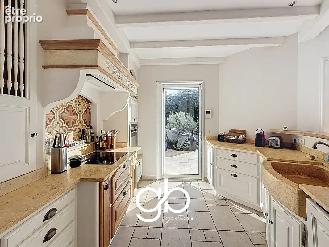 Villa 5 pièces de 190 m2 avec piscine - Le Crès ( 34920 ) - photo 8
