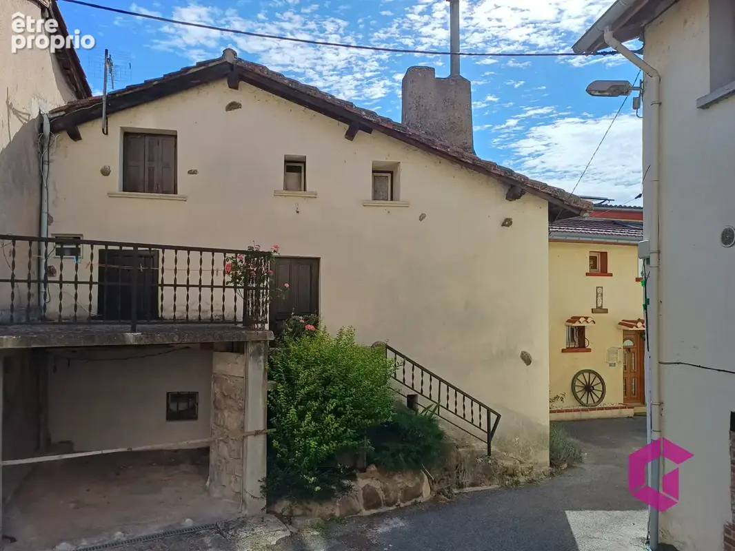 Charmante maison en pierre à rénover entièrement — Idéal investisseur ou premier achat - photo 2
