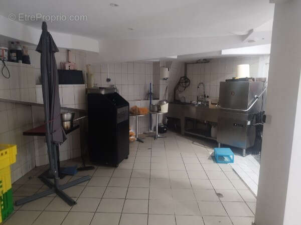 Commerce à PARIS-17E