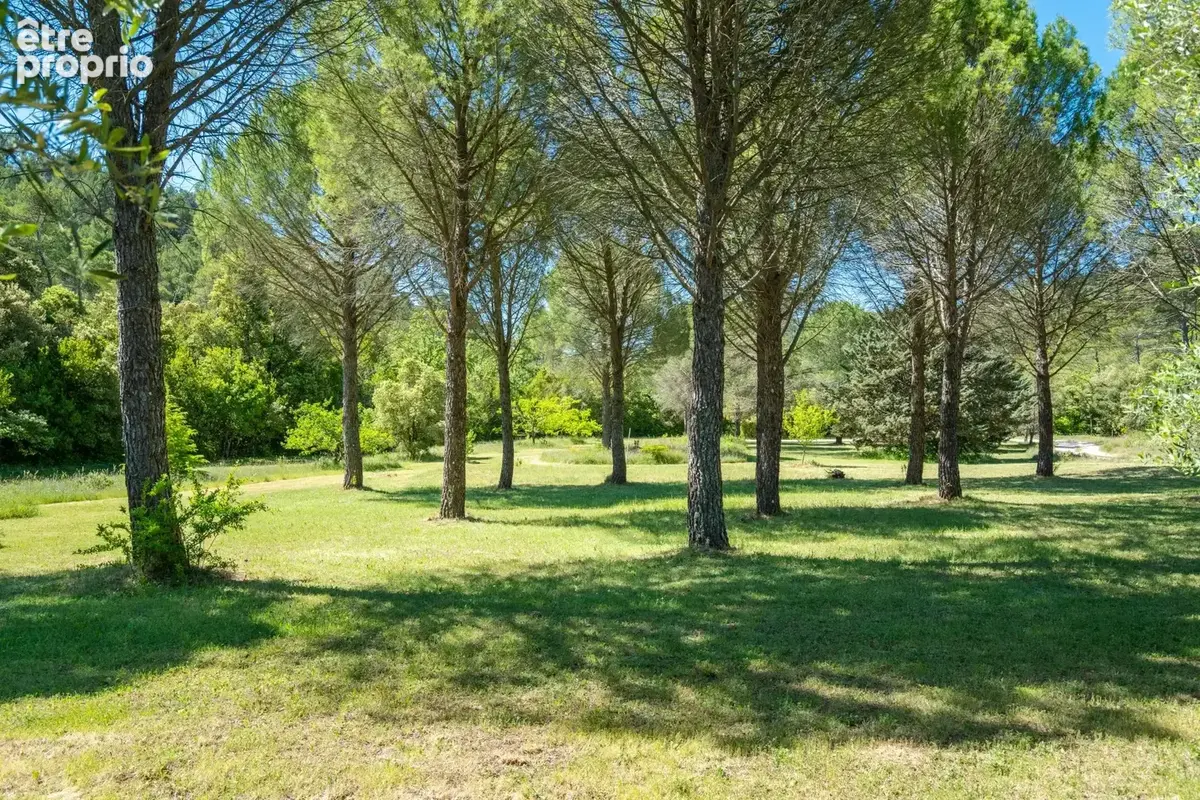 Élégante propriété rénovée au cœur de la nature, avec piscine et dépendance - photo 17