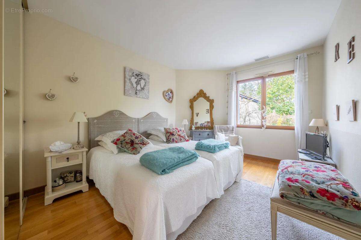 Maison à SAINT-LOUBES