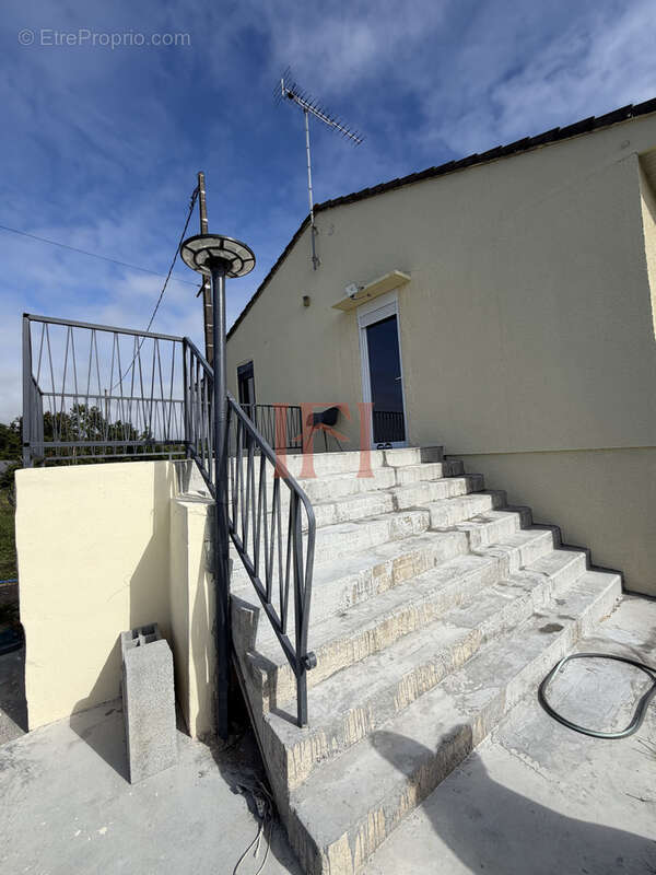 Maison à CLOYES-SUR-LE-LOIR