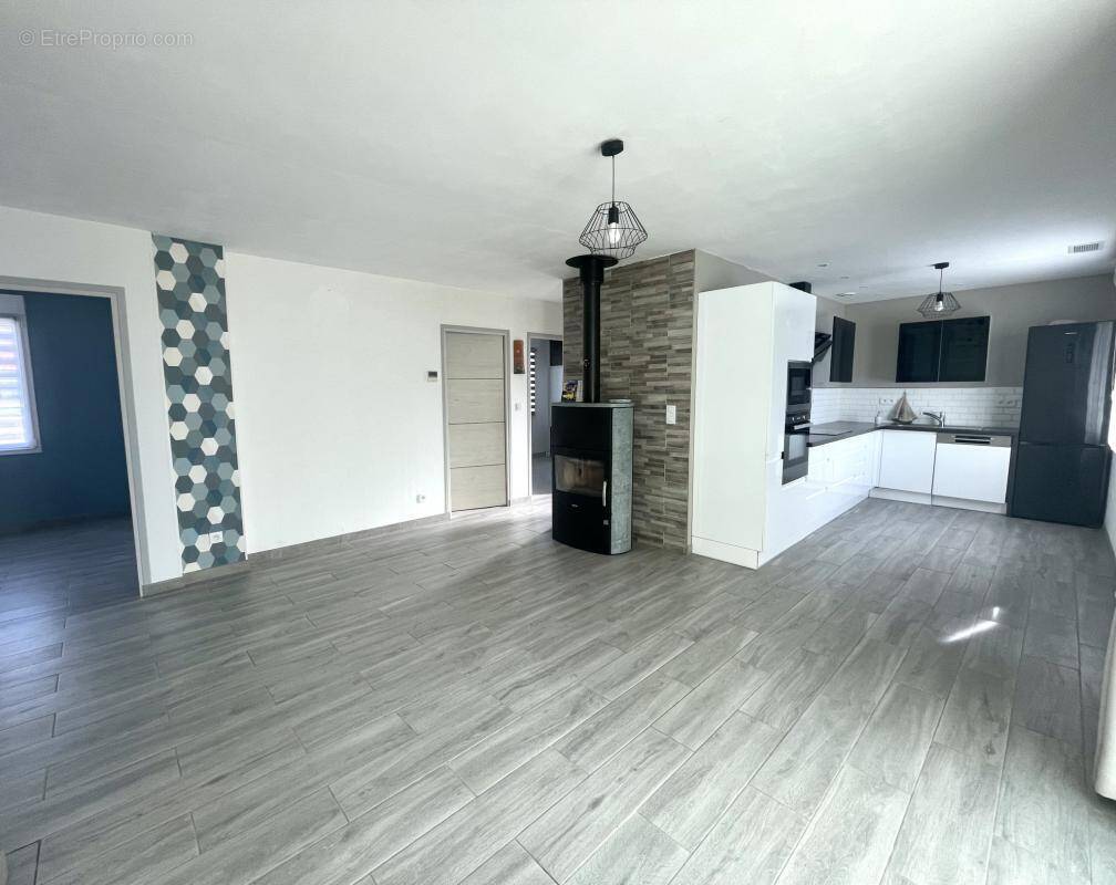 Maison à SAINT-XANDRE