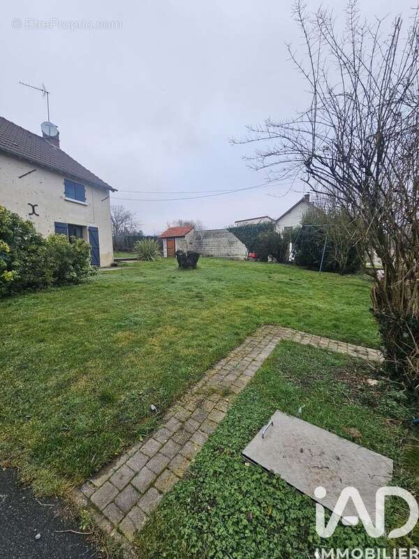 Photo 3 - Maison à MONTREUIL-AUX-LIONS
