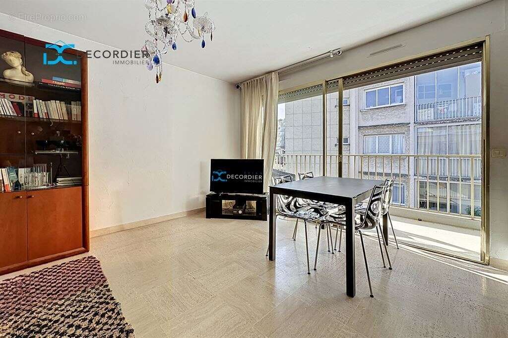Appartement à EVIAN-LES-BAINS