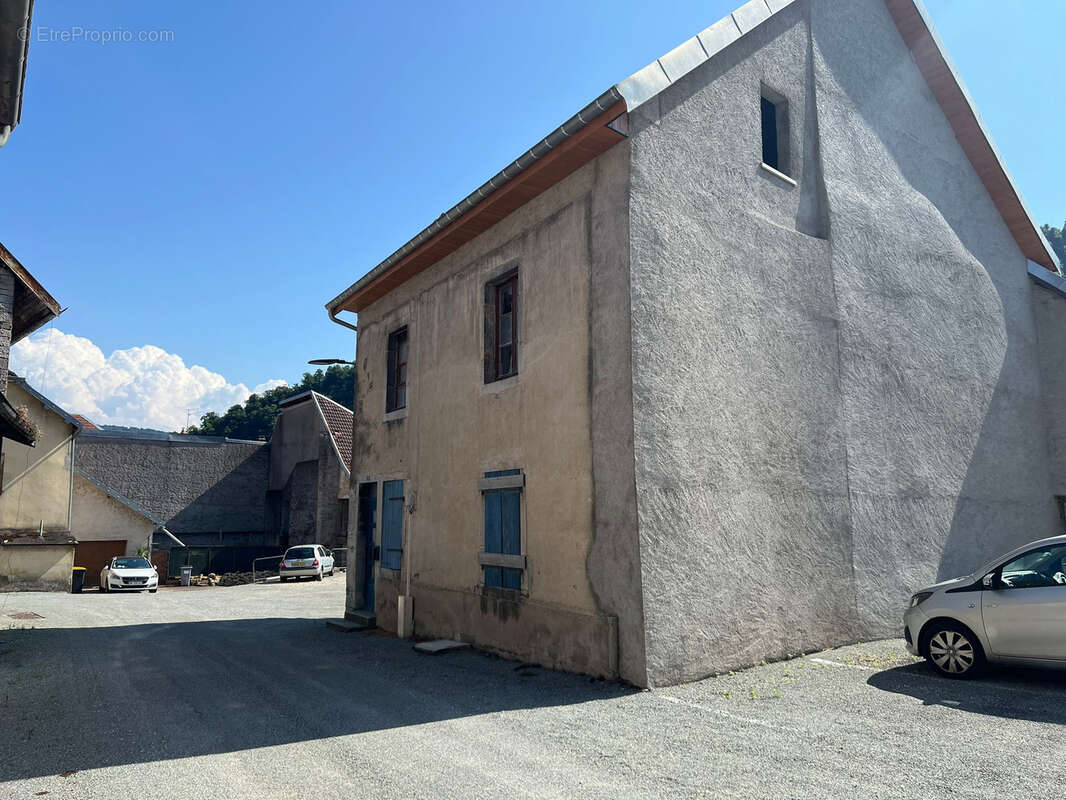 Maison à CLERVAL