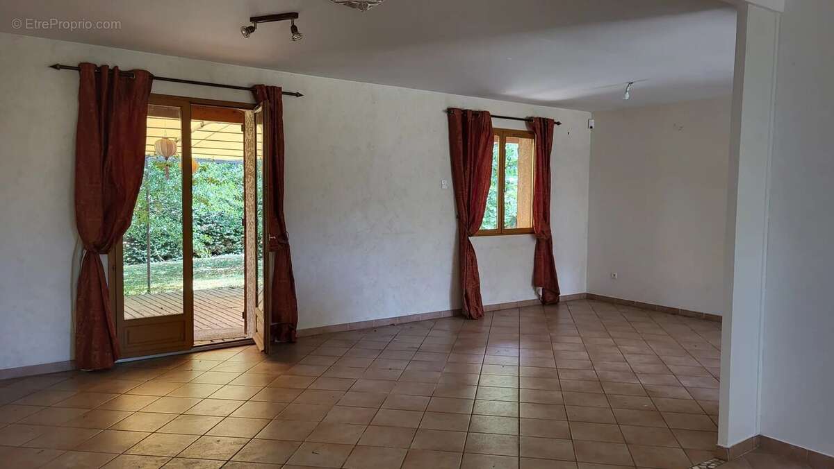 Maison à BELLEVILLE