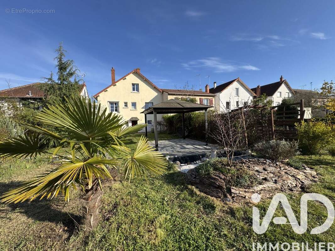 Photo 2 - Maison à MONTLUCON