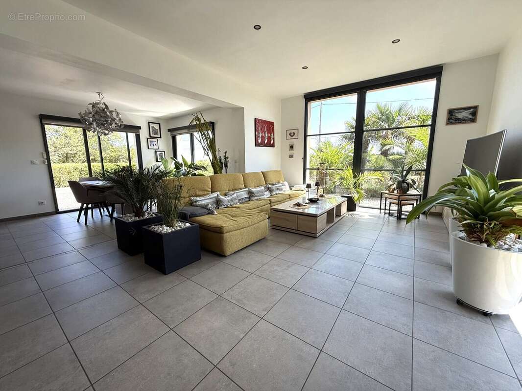 Maison 6 pièces 149 m² à vendre à Sainte-Marie-Au-Bosc (76280) - photo 2
