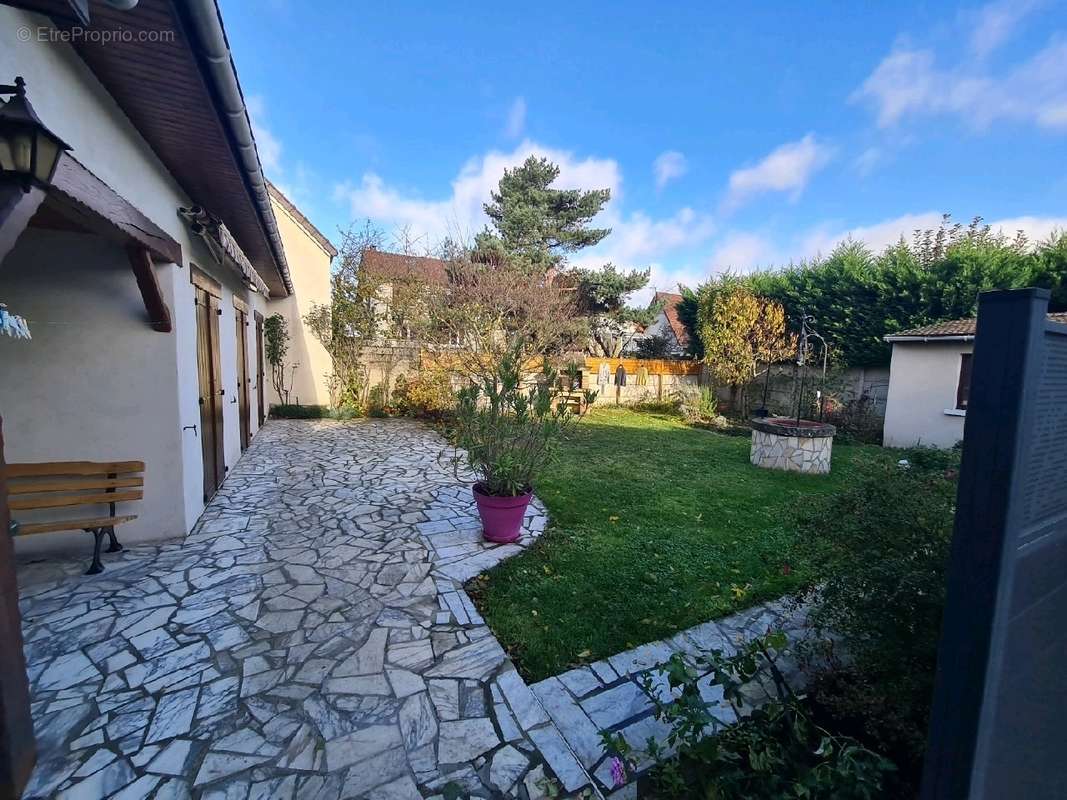 Maison à LIVRY-GARGAN