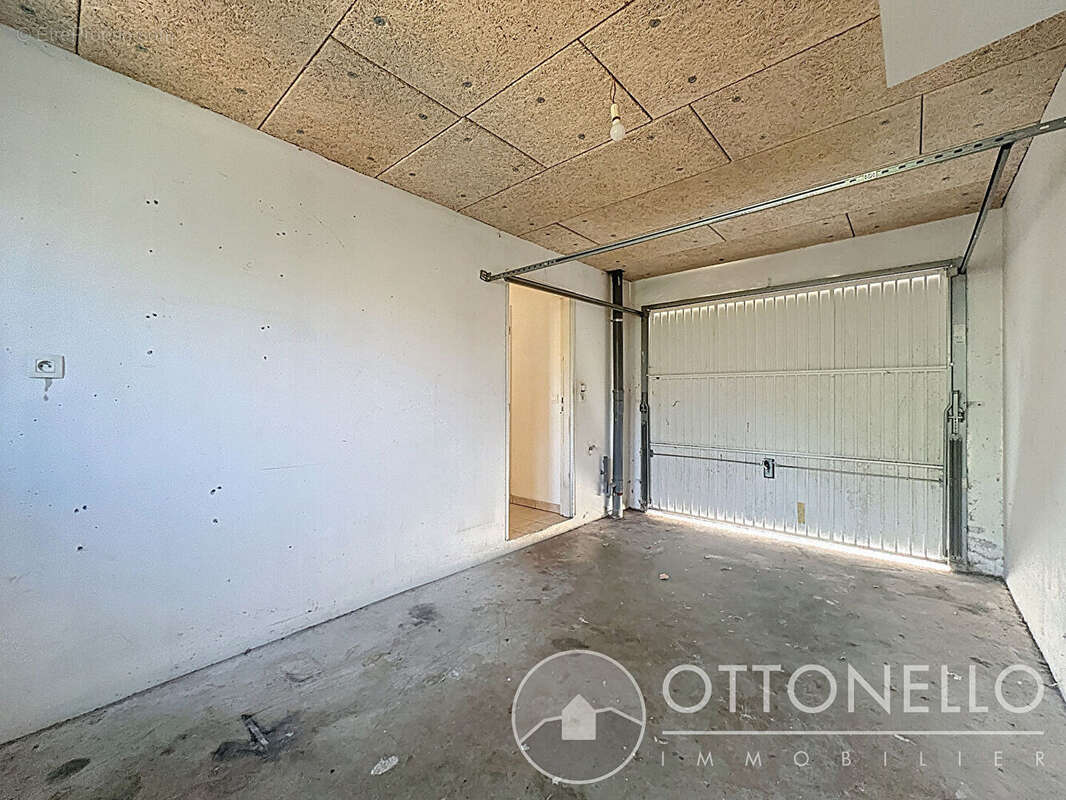 Maison à ROQUEBRUNE-SUR-ARGENS