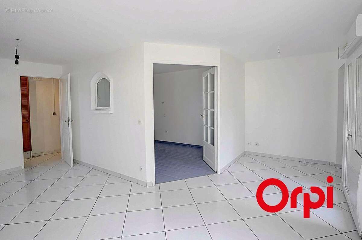 Maison à CAILLOUX-SUR-FONTAINES