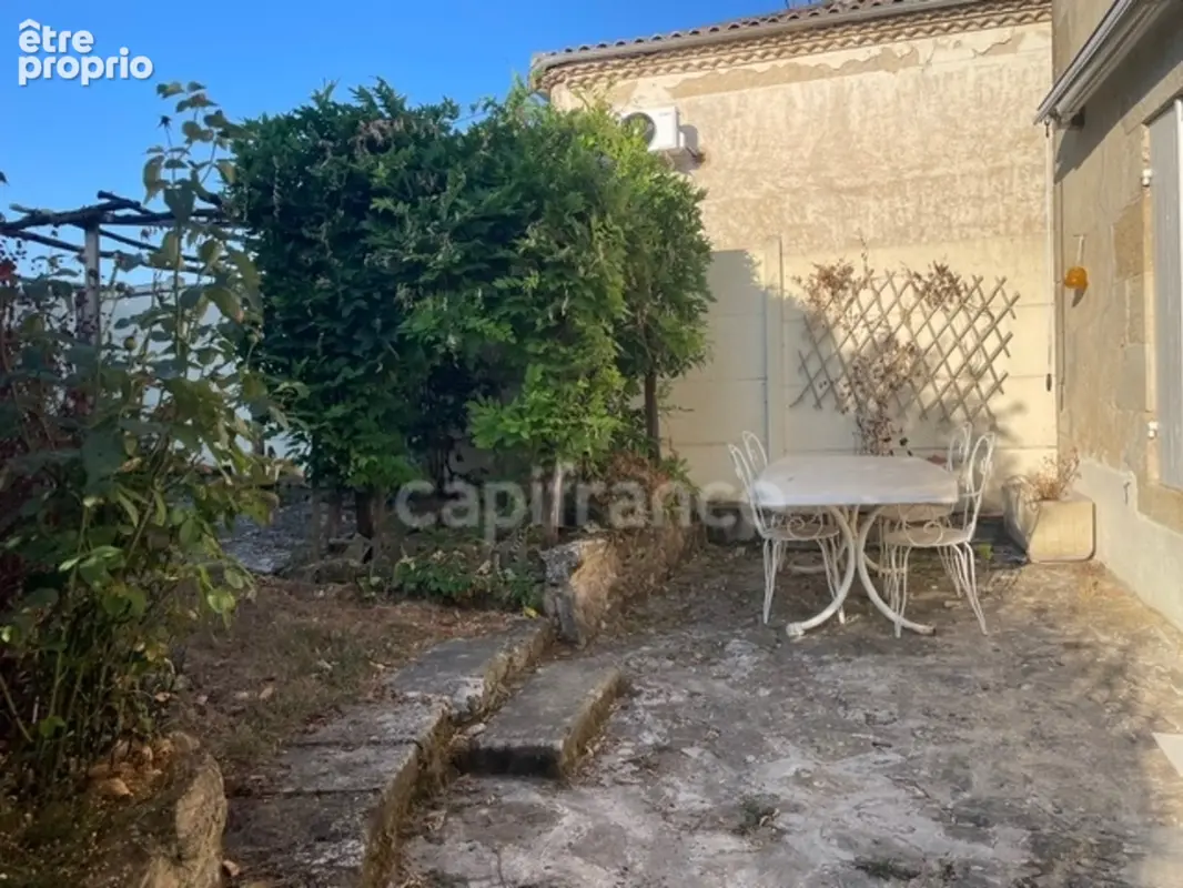 Maison en pierre dans un village de caractère, 4 chambres, garage, dépendances - photo 3