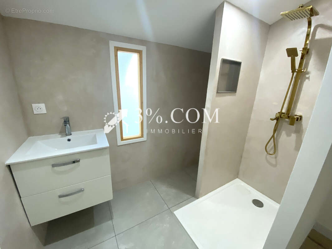 Appartement à PAGNEY-DERRIERE-BARINE