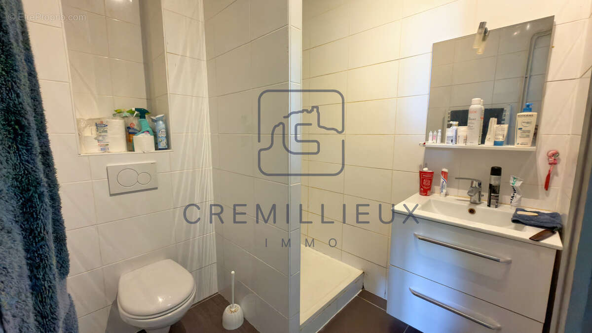 Appartement à GUILHERAND-GRANGES