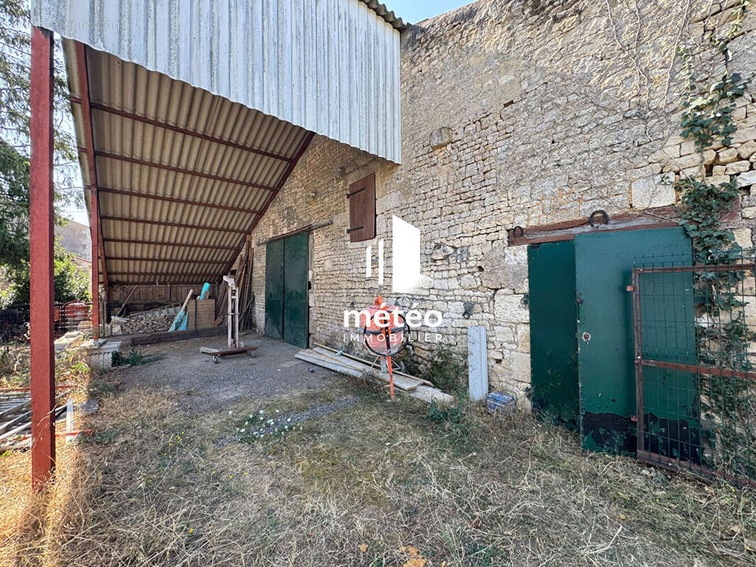 Belle grange de 134 m² à Luçon - photo 8