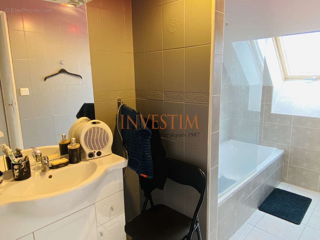 Maison à VILLEBAROU