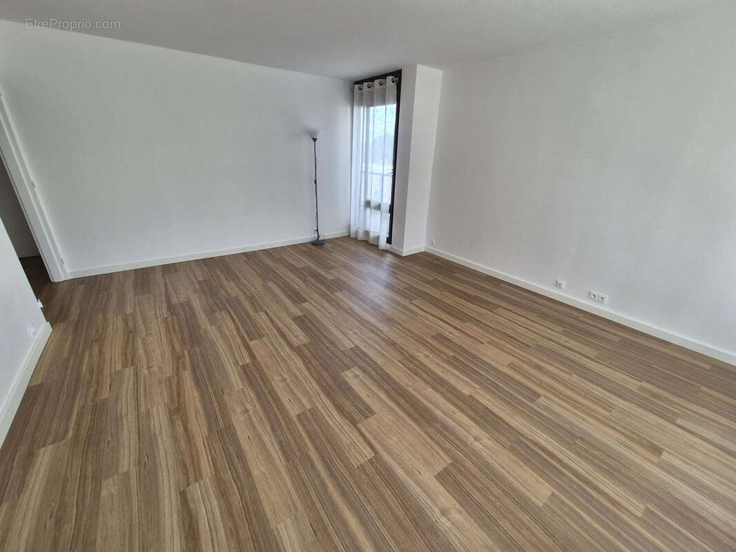 Appartement à JOUY-EN-JOSAS
