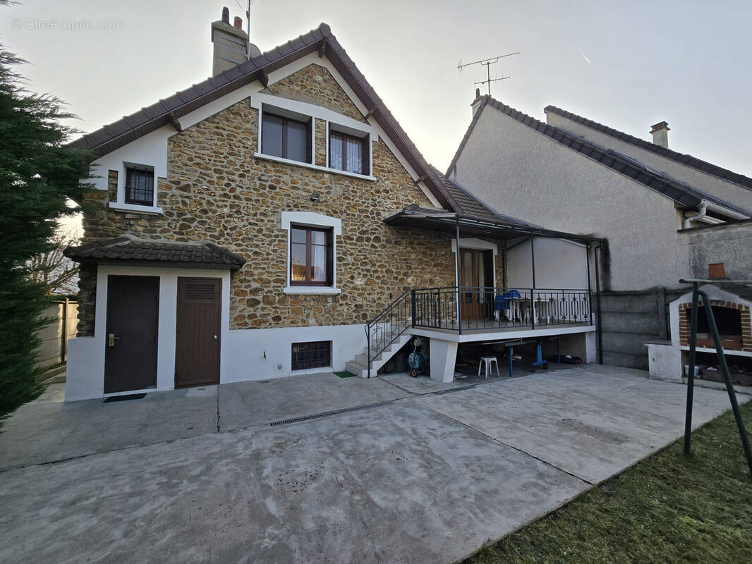 Maison à LIVRY-GARGAN