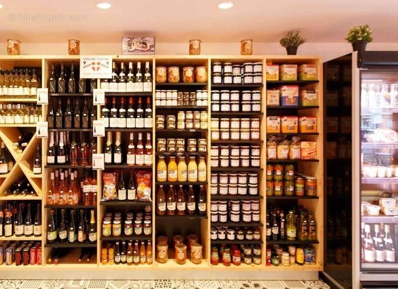 Commerce à VALLOIRE