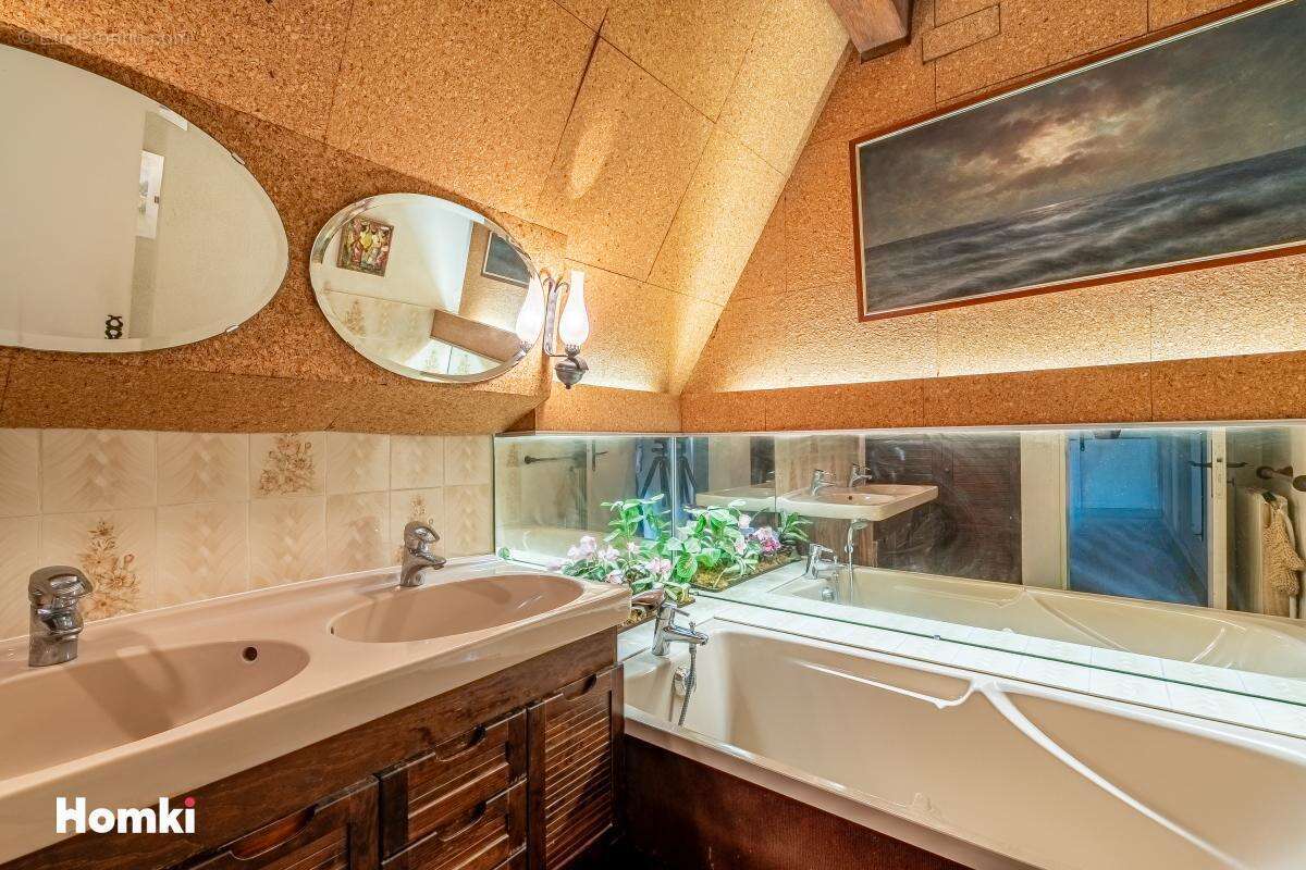 Maison à FAY-AUX-LOGES