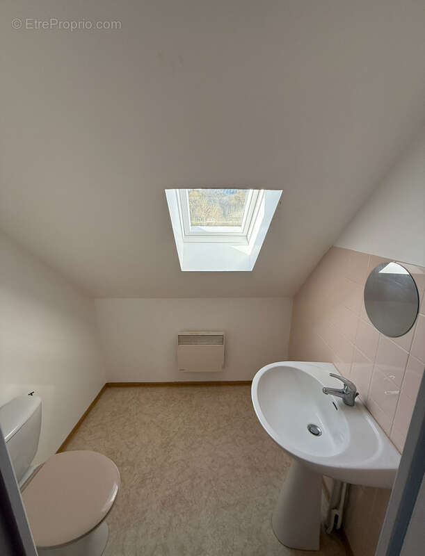 Maison à BERTHOLENE