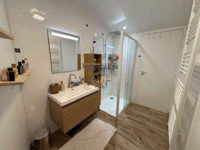 Appartement à SAINT-AFFRIQUE