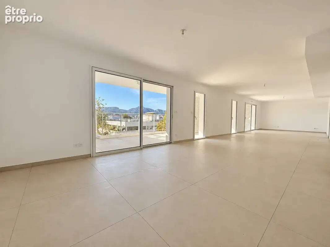 La Marsa — Une propriété d’exception au dernier étage. - photo 10