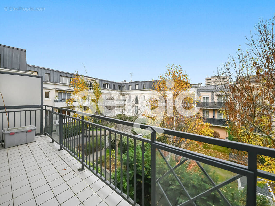 Appartement à NANTERRE