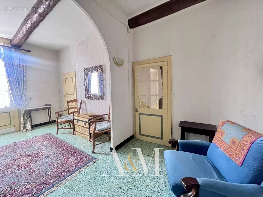 Maison à VILLEVEYRAC