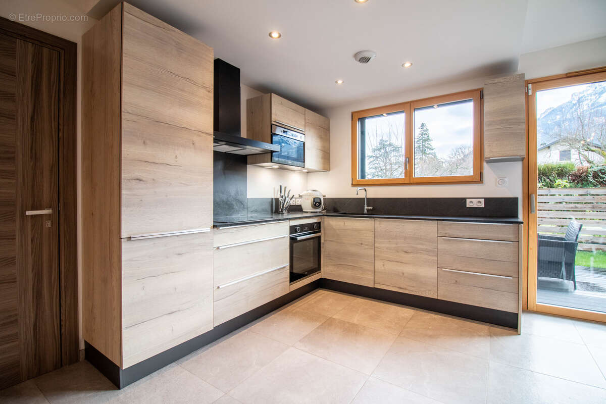 Maison à SAINT-PIERRE-EN-FAUCIGNY