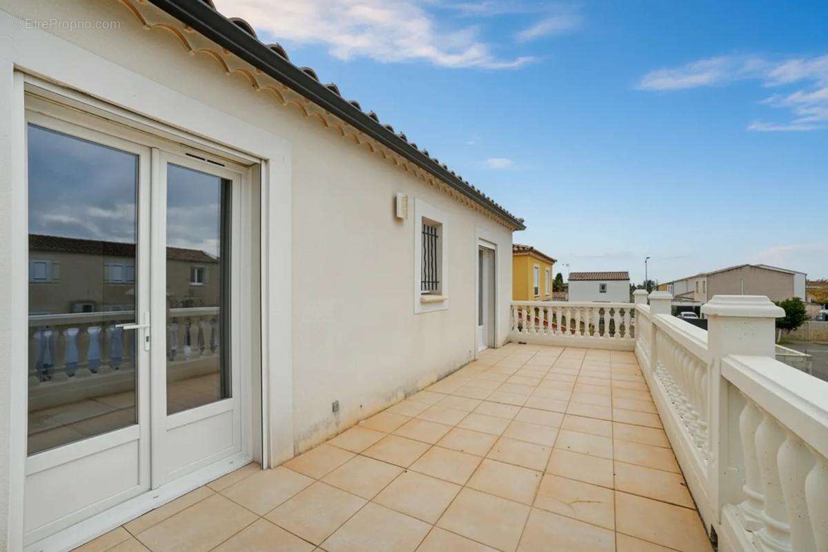 Maison à SAINT-GILLES