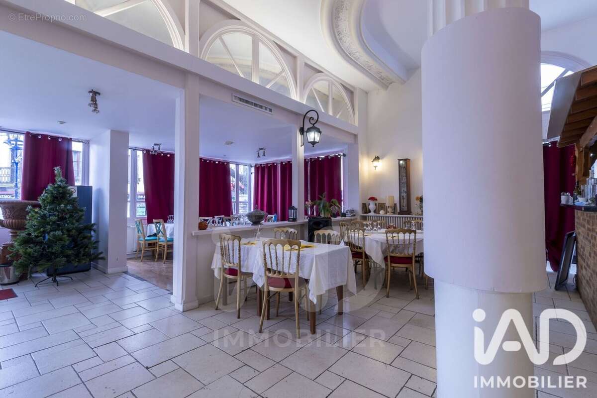 Commerce 328 m² à Montmorency  - photo 3
