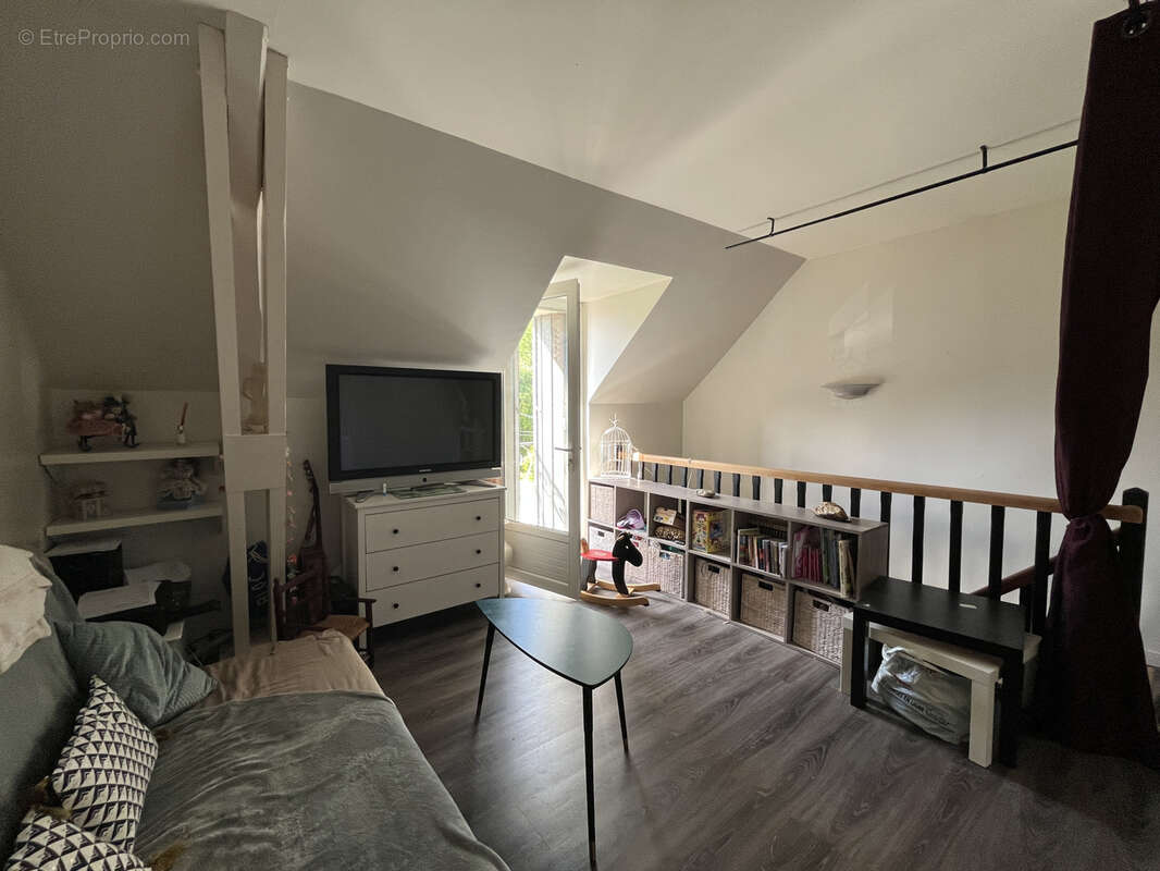 Maison à LA CHAPELLE-LA-REINE