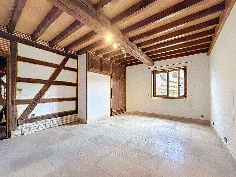 Maison de caractère avec grange   Grange-l’Évêque, aux portes de Troyes - photo 4