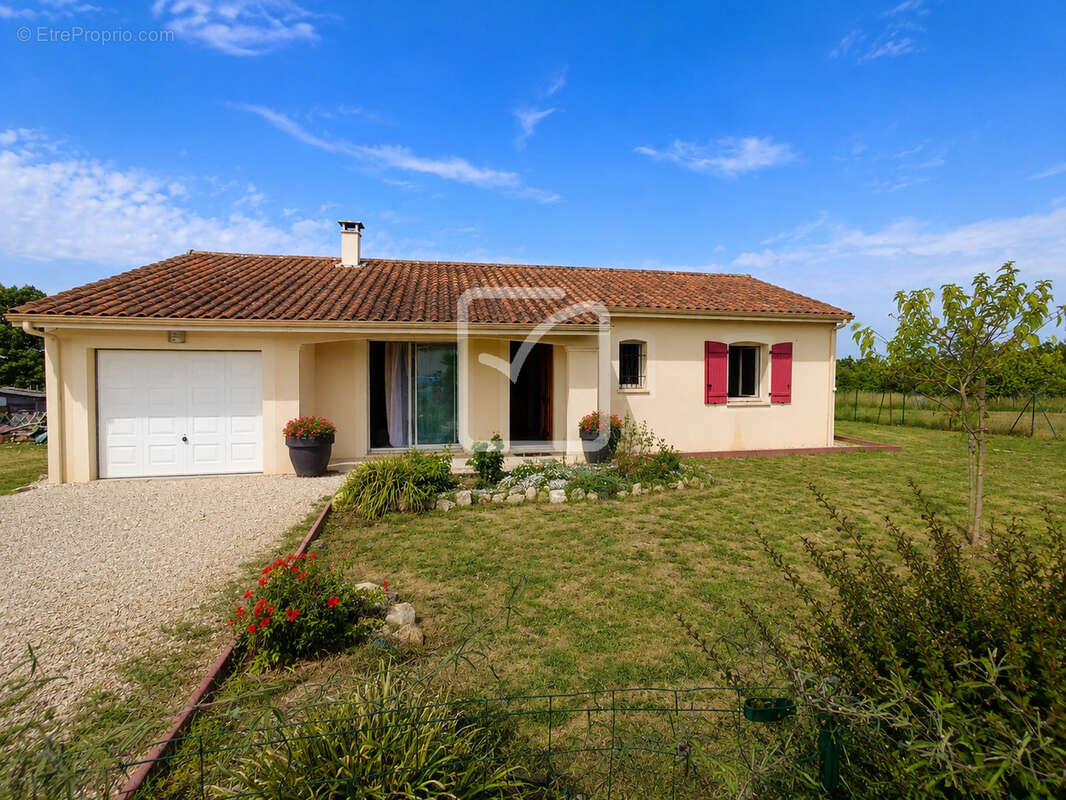 Maison 3 chambres à vendre à Naussannes - photo 2